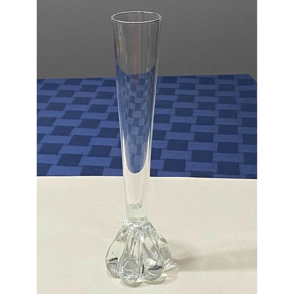 SWEDEN SEDA CLEAR ART GLASS‎ ROSE  8 1/2”VASE